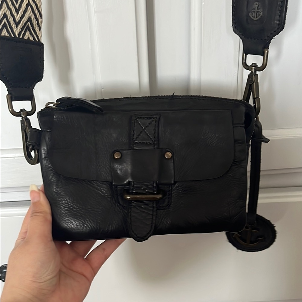 EUC harbour 2nd supple leather convertable crossbody/fanny pack